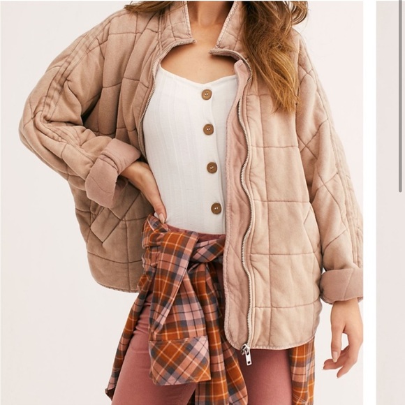 Free People Jackets & Blazers - Free People Dolman Quilted Jacket in Champagne Diamond